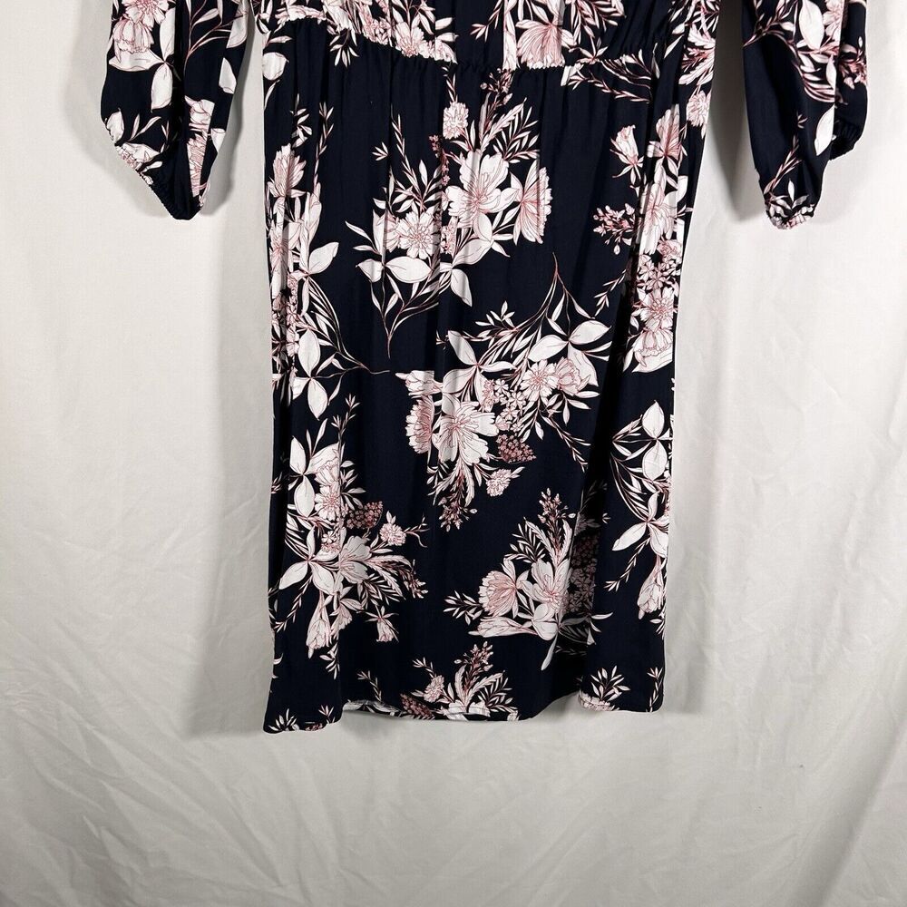 New Isabel Maternity Dress Women's Medium Blue Floral 3/4 Sleeve Vneck - Picture 9 of 9